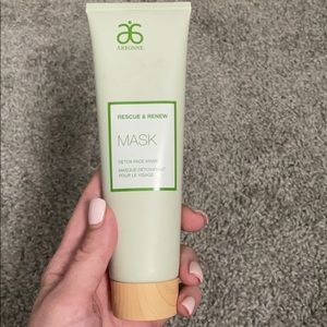 Arbonne detox face mask